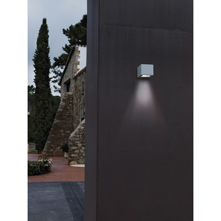 Applique extérieure Isora 2 lumières up-down IP65, L 9,6 cm, 4000 K