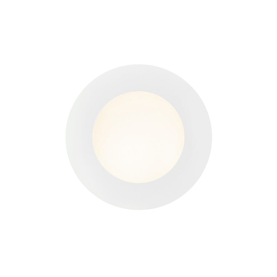 Spot LED encastrable blanc rond de face, lumière allumée sur fond blanc