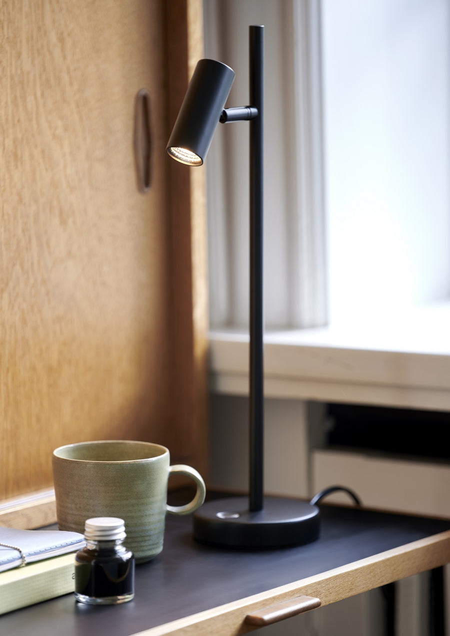 Lampe à poser LED Omari