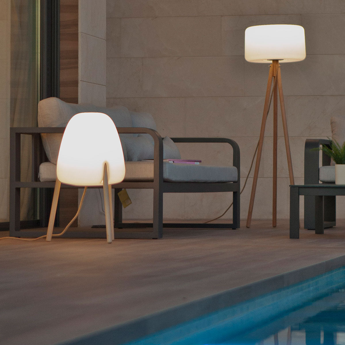Lampadaire Rocket à pieds bois