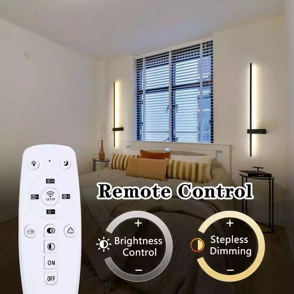 Deux appliques verticales de chaque côté du lit, télécommande et réglages de luminosité