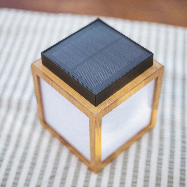 Tragbare Solar-Laterne Vega aus Bambus