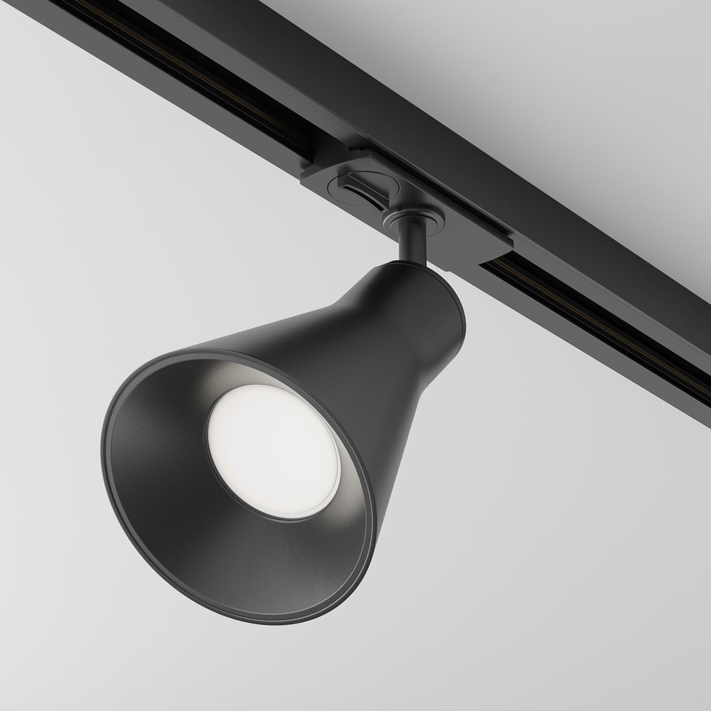 Spot noir mat sur rail noir, capot orientable et joint caoutchouc visible