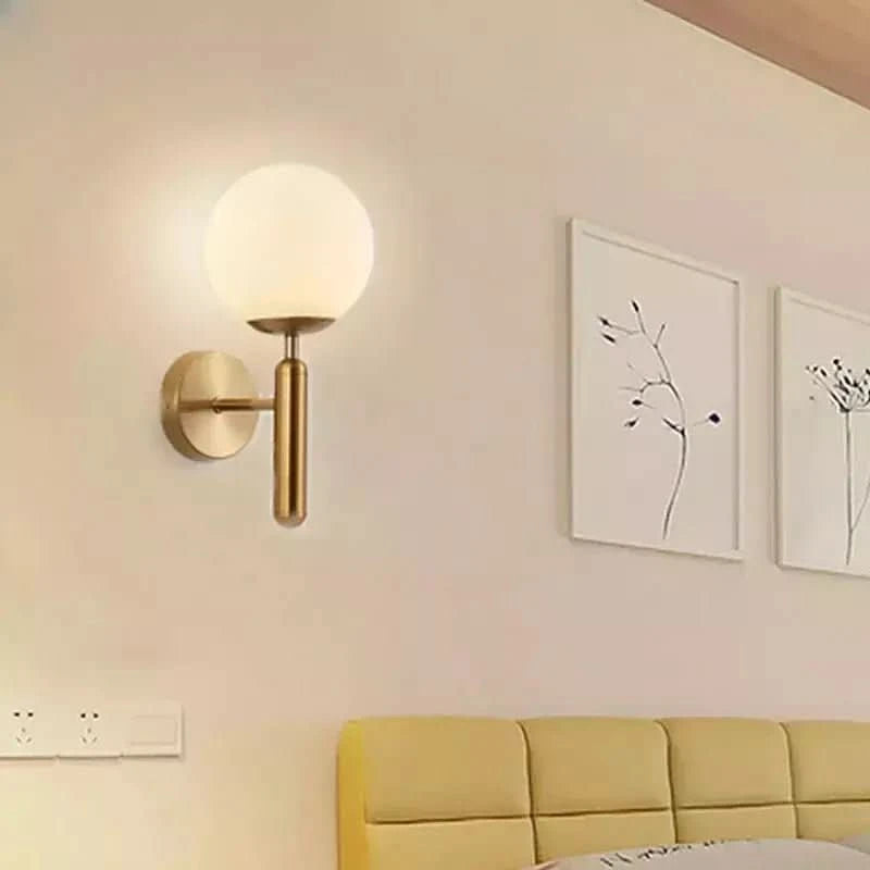 Applique Boule en Verre Design | Halo - Designix Applique Murale Noir Blanc Chaud