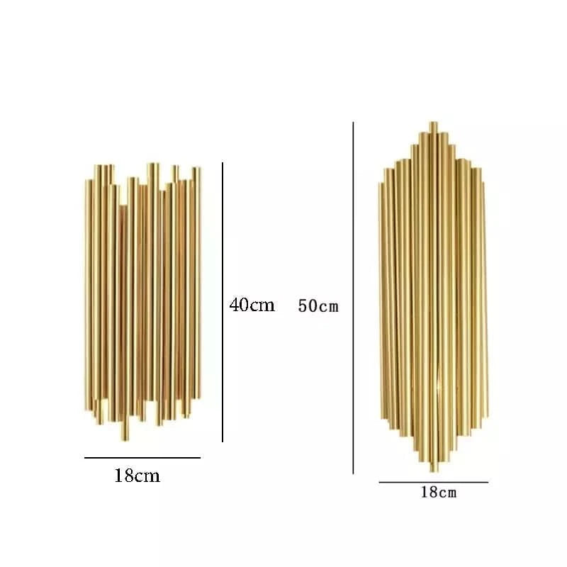 Comparatif des deux tailles de l'applique dorée côte à côte sur fond blanc