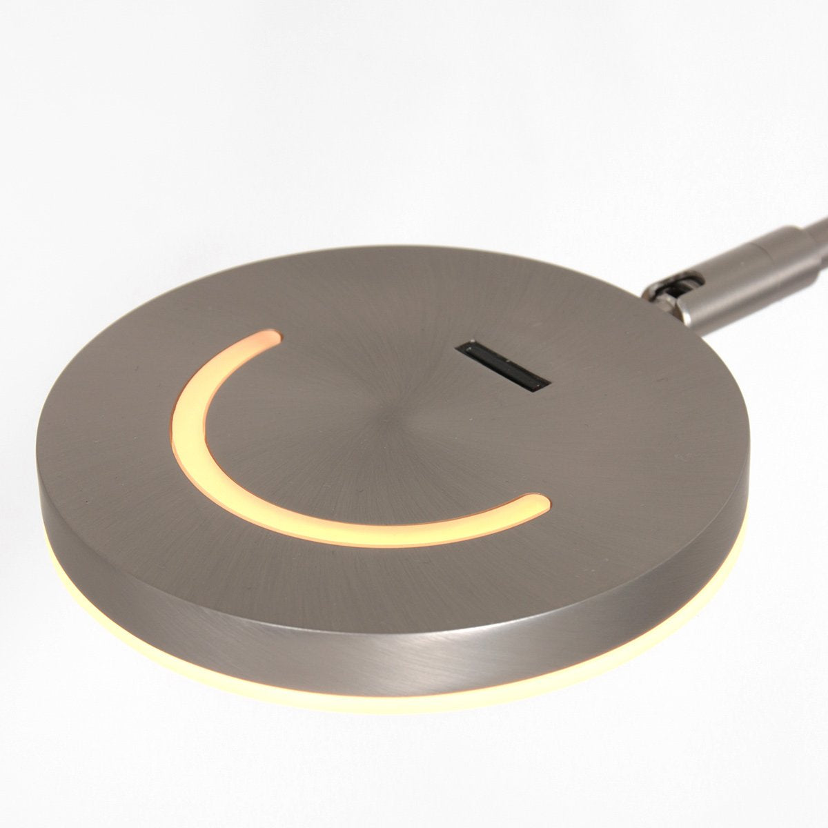 Détail de la tête ronde, liseré lumineux courbe et interrupteur tactile