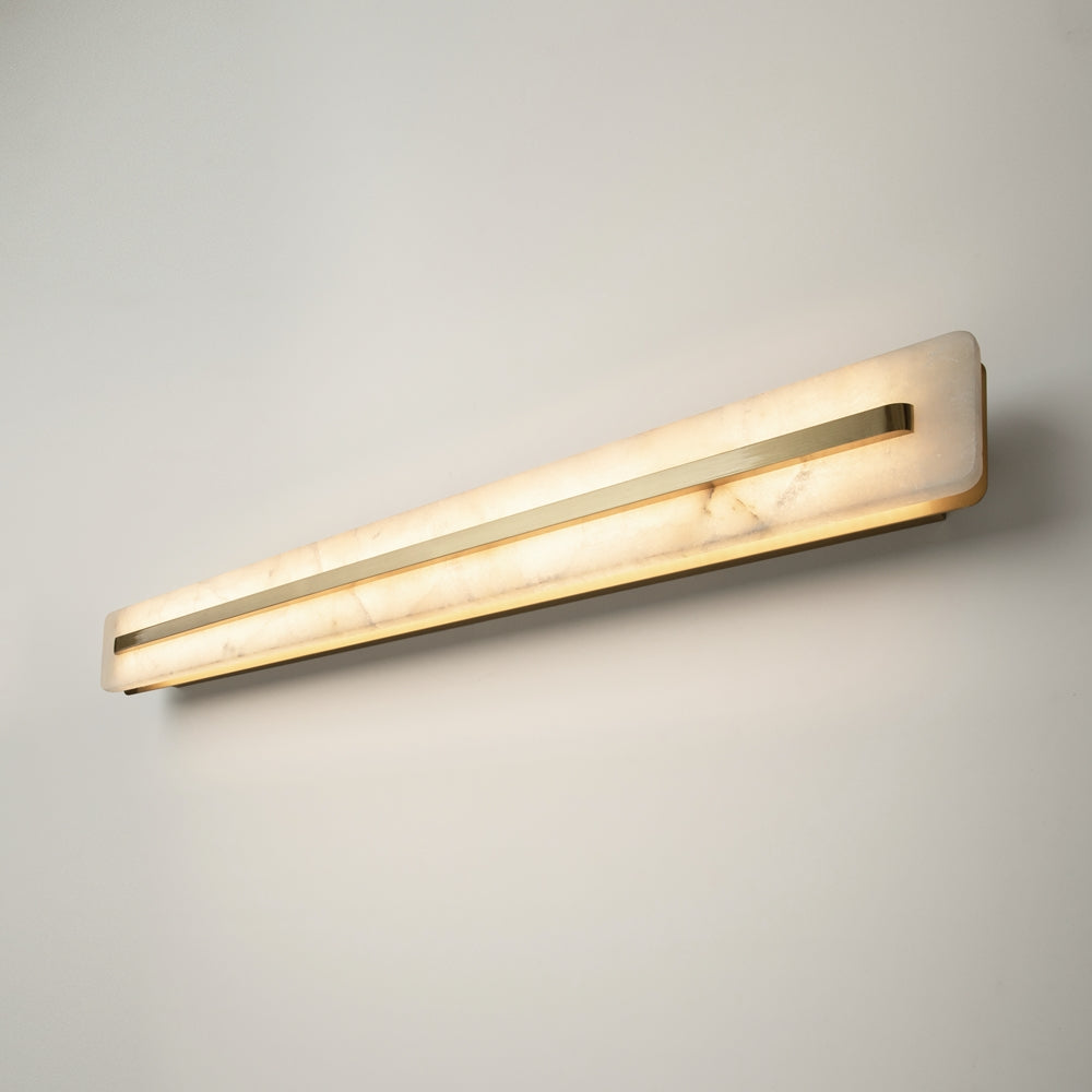 Alabaster Wandleuchte goldfarben