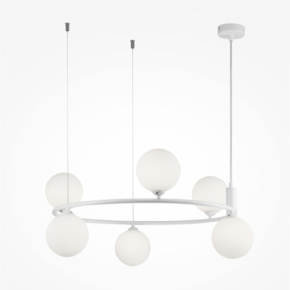 Suspension blanche anneau six globes opalins, câbles fins, vue de face
