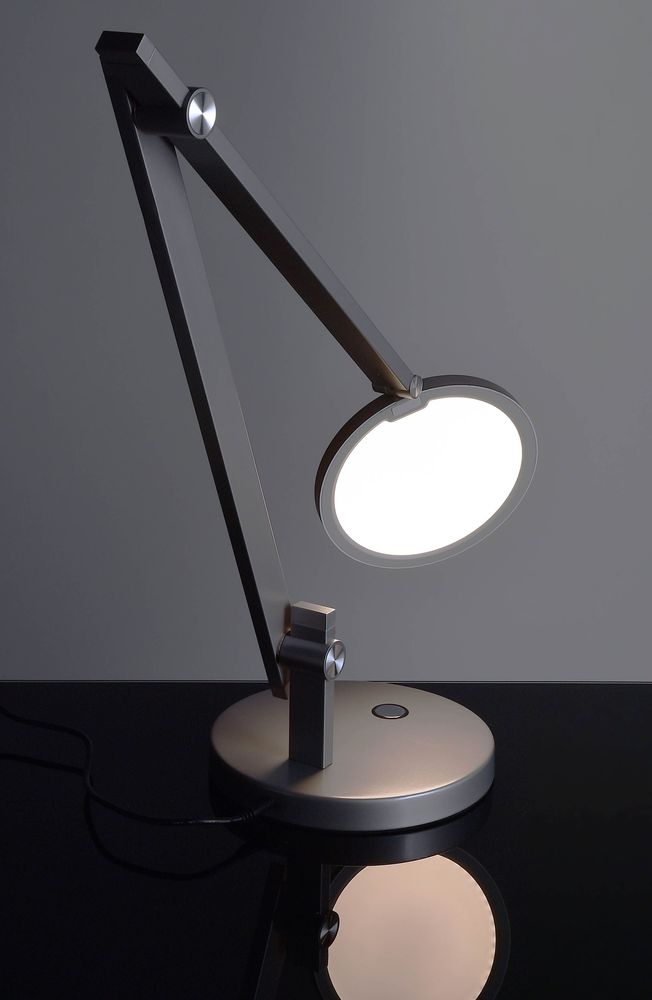 Lampe à poser Adhara argentée