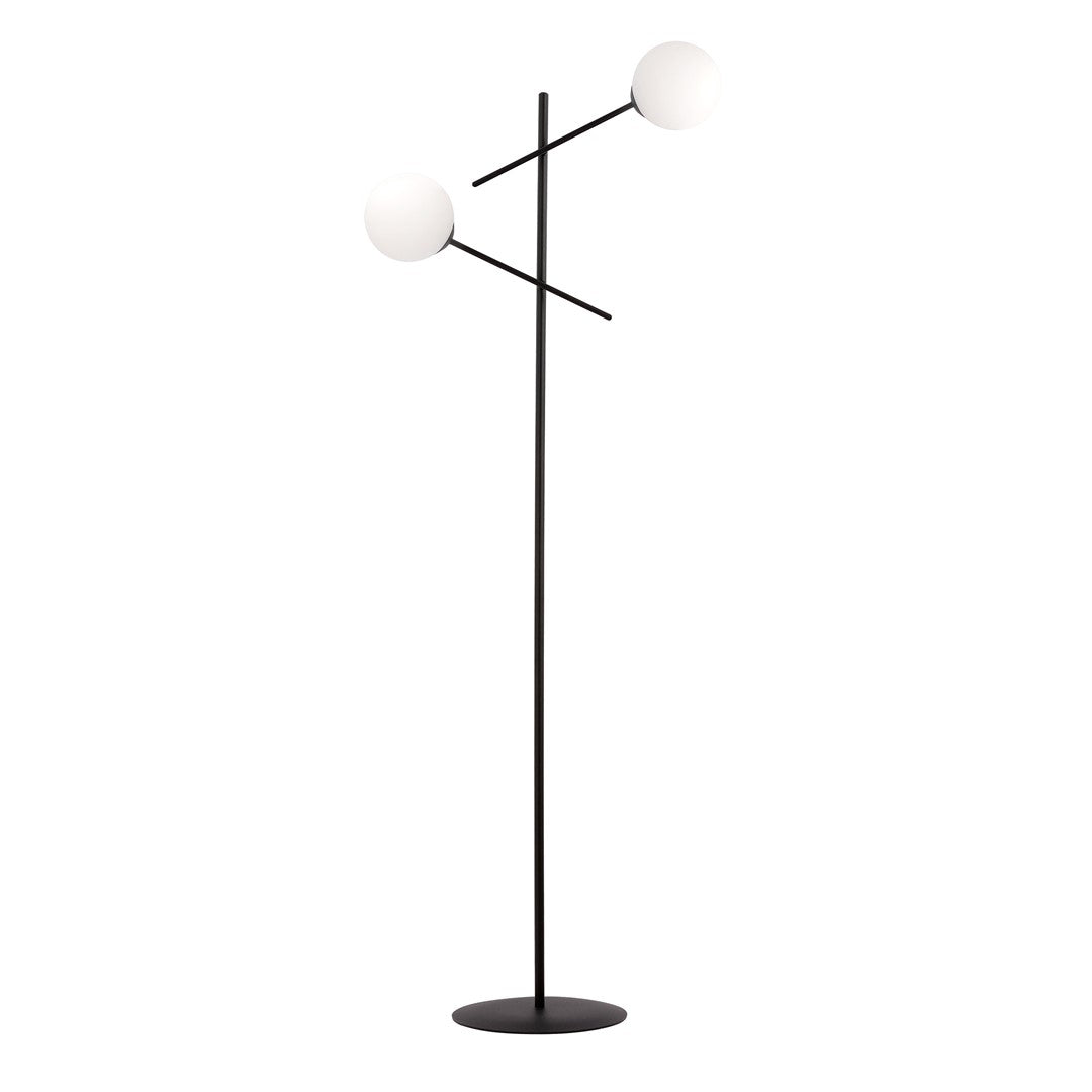 Vue de face du lampadaire, globes opale éteints et structure métallique noire fine.