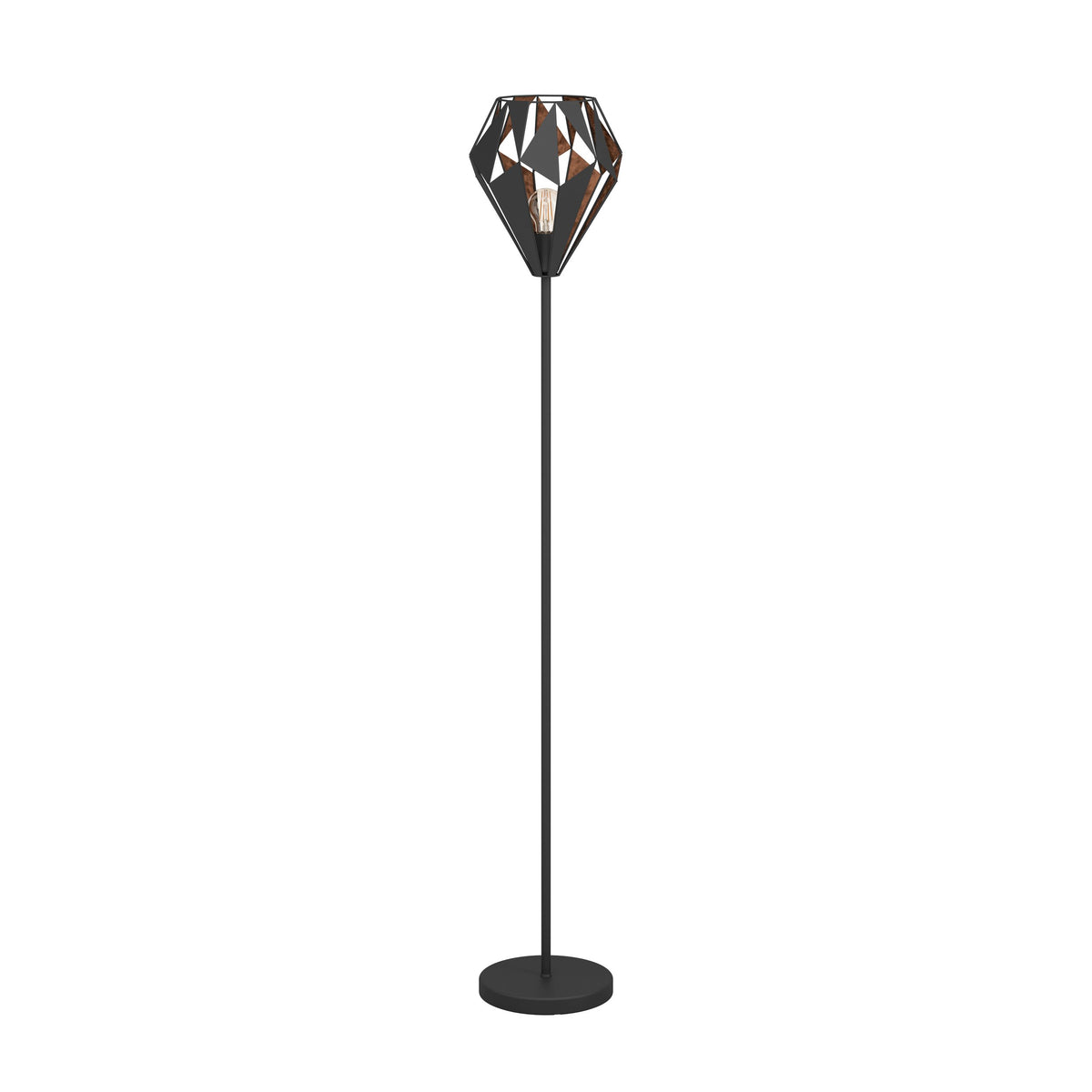 Vue de face du lampadaire noir et cuivré, abat-jour facetté laissant voir l'ampoule.