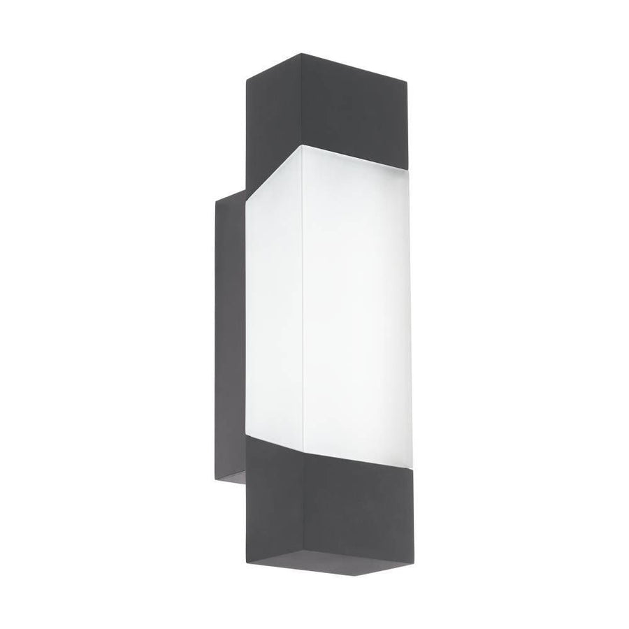 Vue de trois quarts de l'applique murale anthracite avec diffuseur blanc, sur fond blanc.