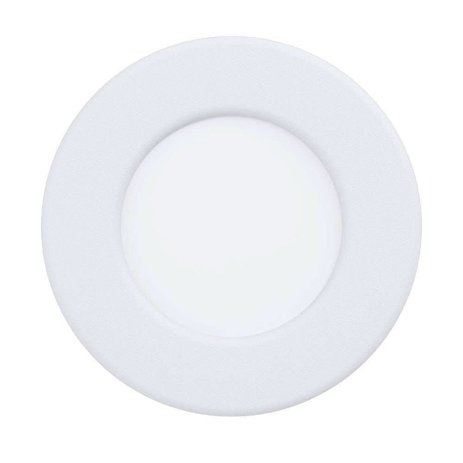 Vue de face du spot encastrable blanc avec collerette ronde et diffuseur central