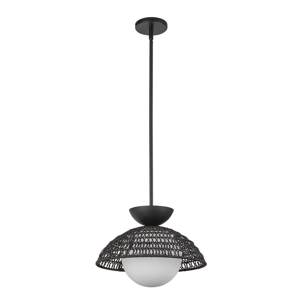 Luminaire suspendu noir mat photographié de face sur fond blanc uniforme