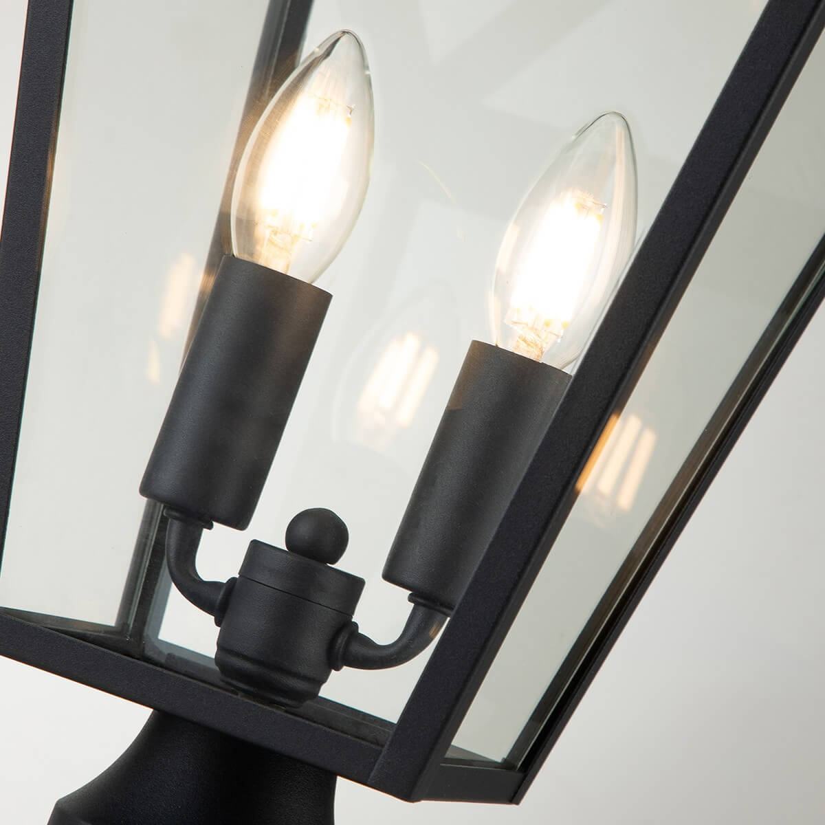 Lampadaire extérieur Alford Place 2 lumières noir et transparent, verre, H 51,4 cm