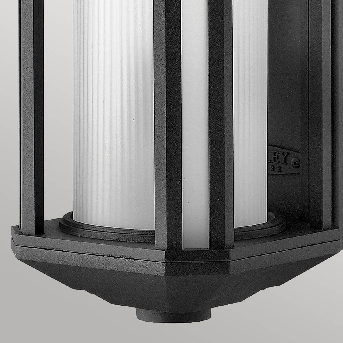 Applique extérieure Castelle noire et blanche, verre, H 38,3 cm