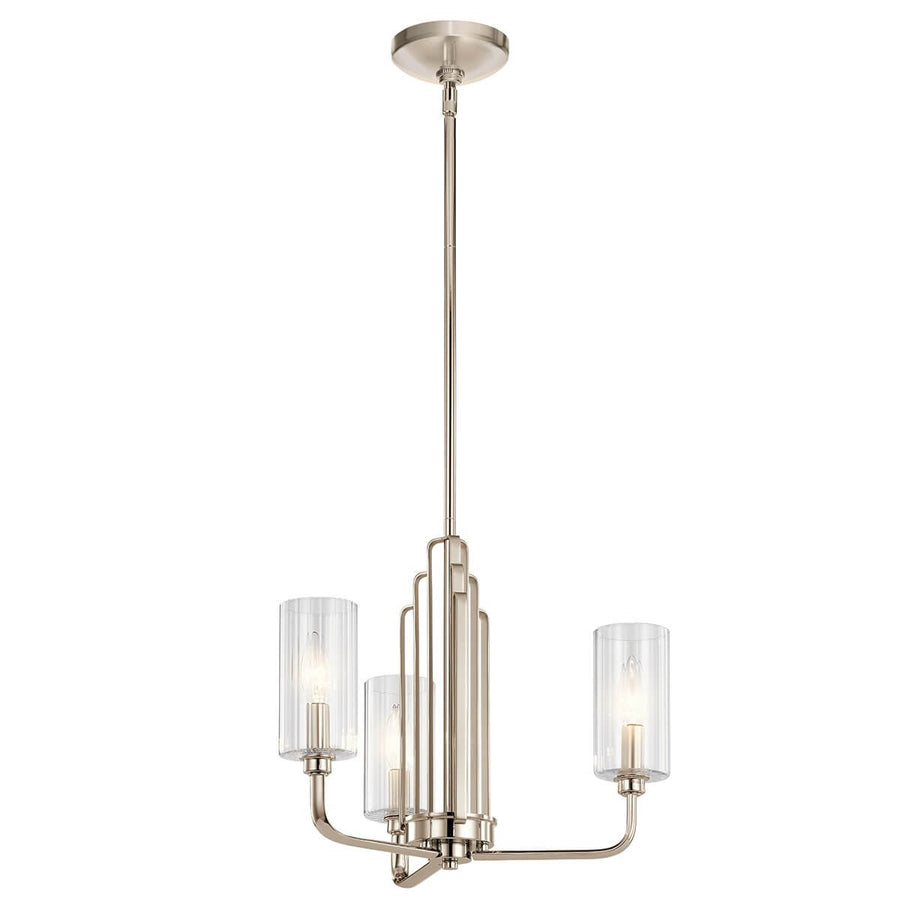 Lustre trois lumières vu de face, monture nickel poli et globes cylindriques en verre