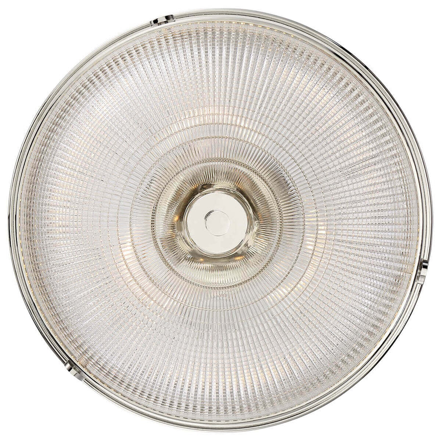 Vue de dessous dévoilant la rosace ronde et la texture rayonnante du verre