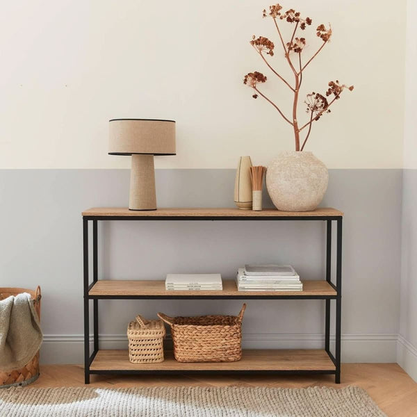 Modernes Regal aus Metall und Holz | Gusseisen