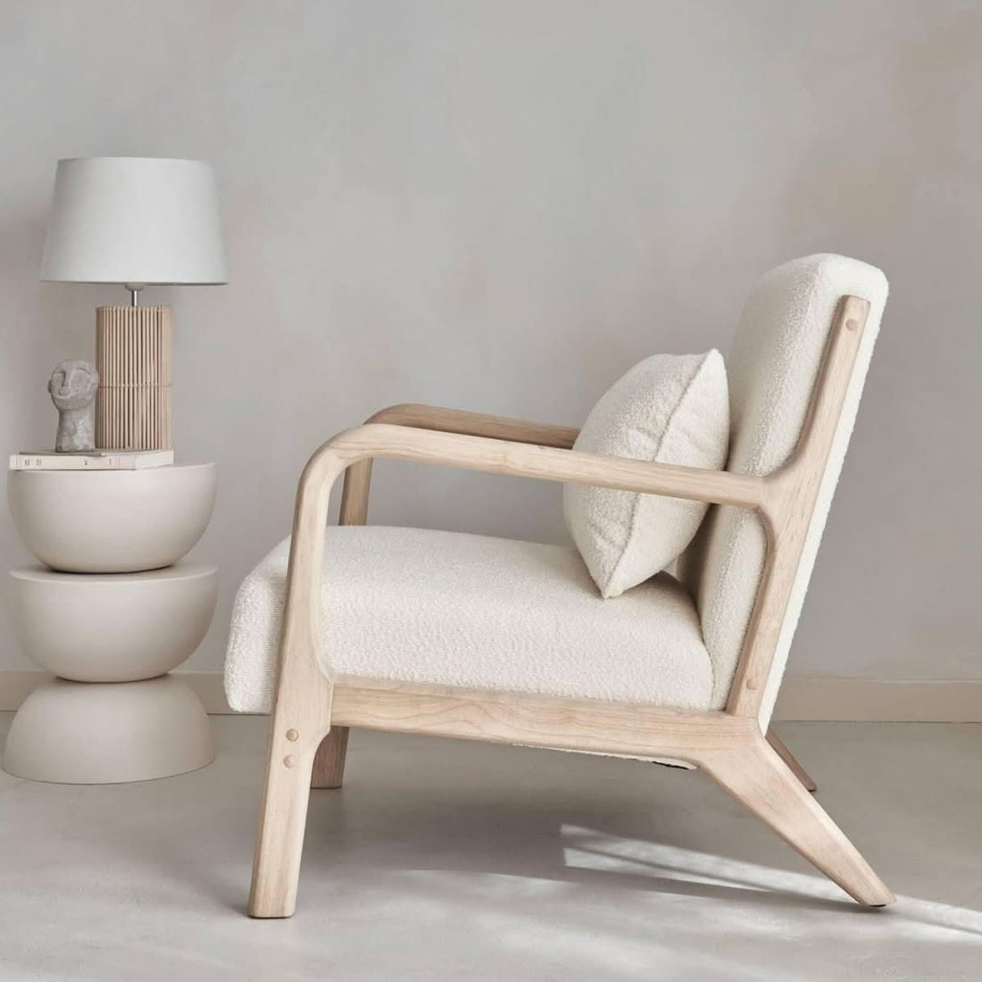 Skandinavischer Bouclé-Sessel aus Holz | Reef
