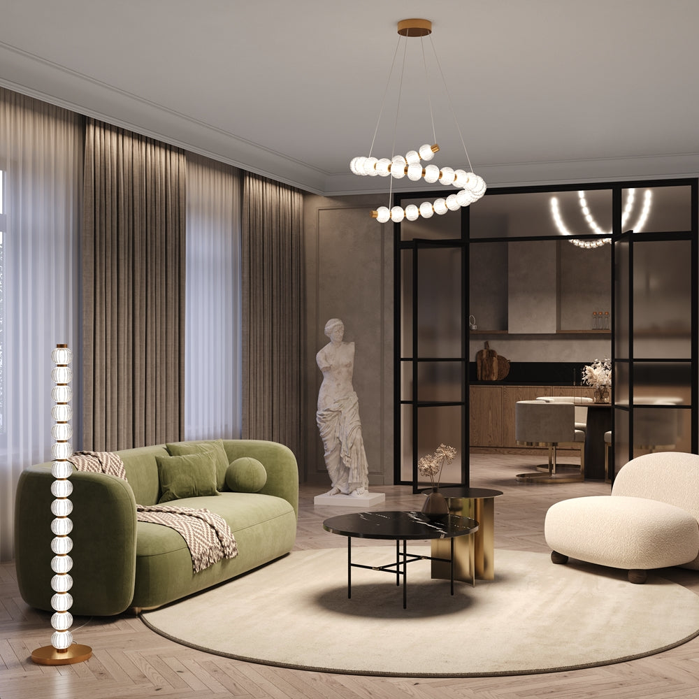 Mise en ambiance salon : grand plafonnier spiralé et lampadaire assorti allumés