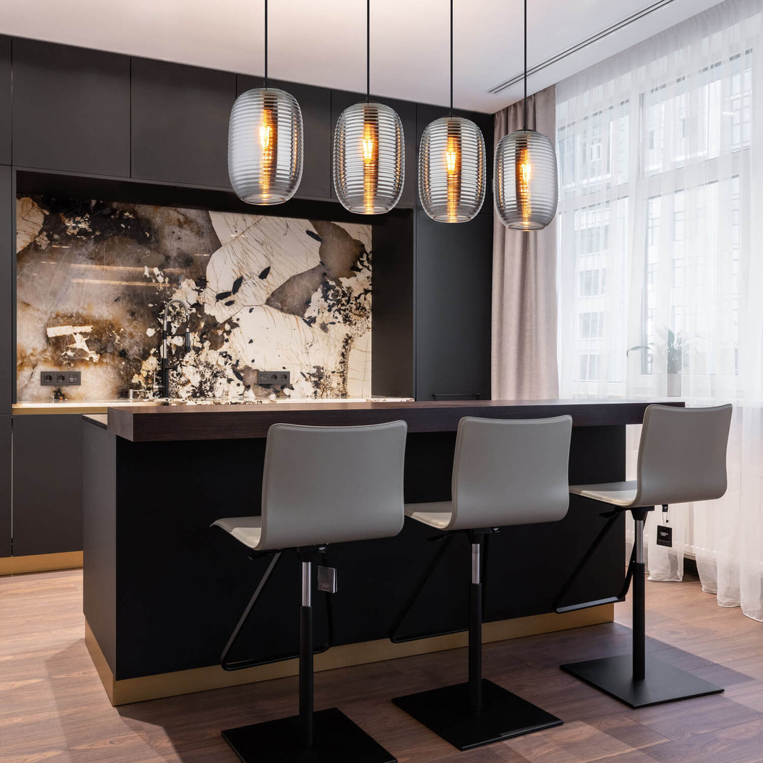 Suspension Jefrey noire mat (15794-4H)