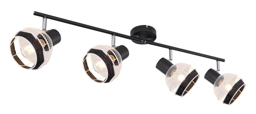 Vue de trois quarts du luminaire, détaillant les quatre têtes et la fixation centrale.