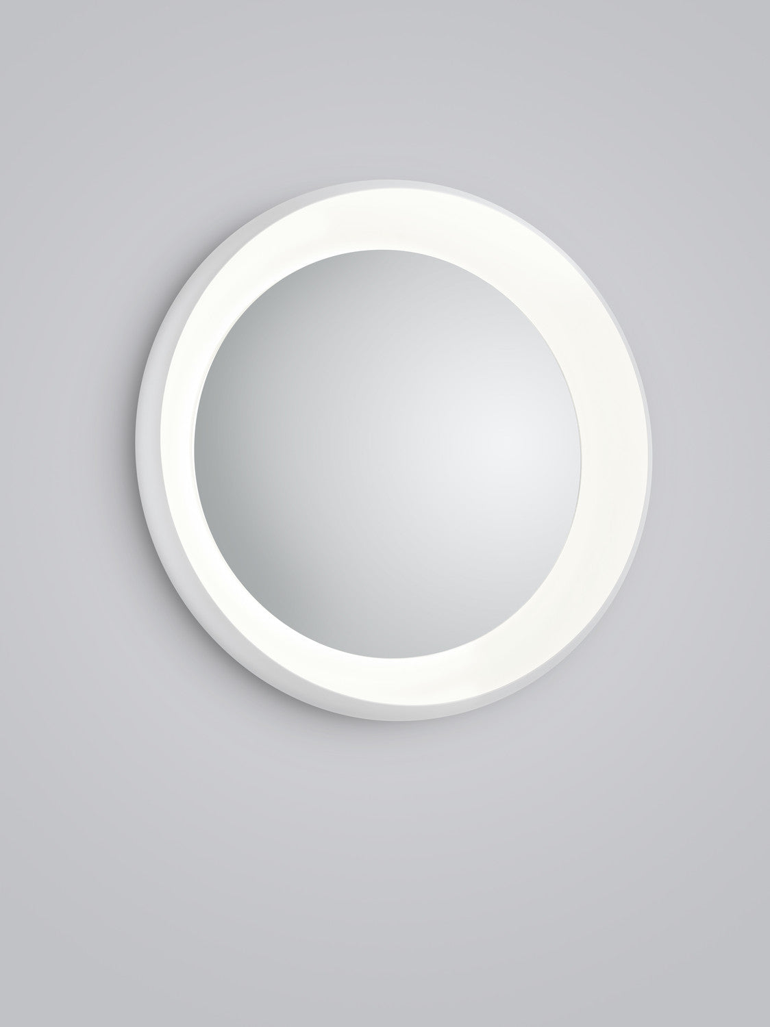 Vue frontale du plafonnier blanc éteint, anneau et diffuseur central uniformes.