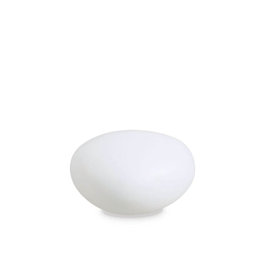 Luminaire extérieur blanc de forme ovale, présenté de face sur fond blanc