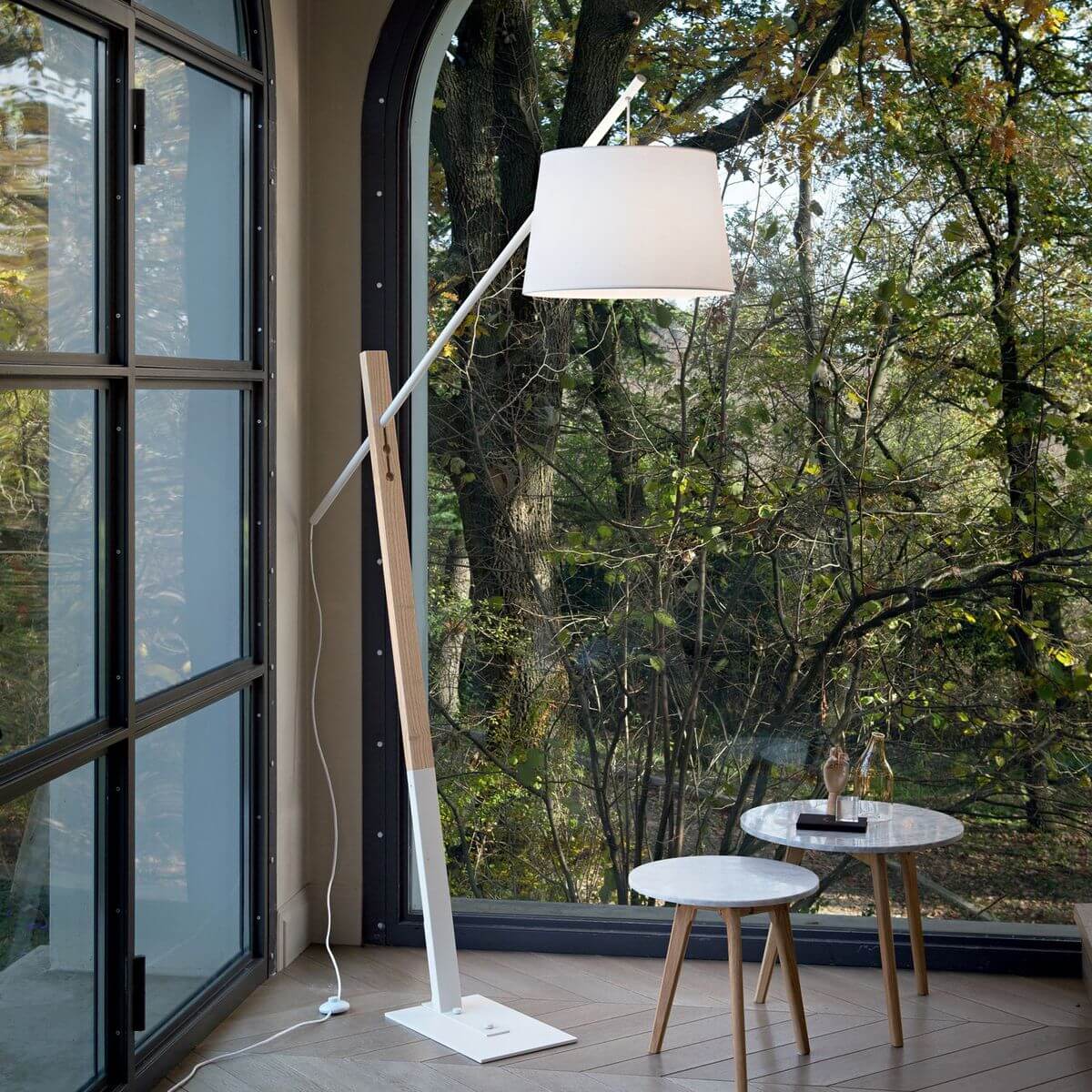 Lampadaire Eminent blanc, bois