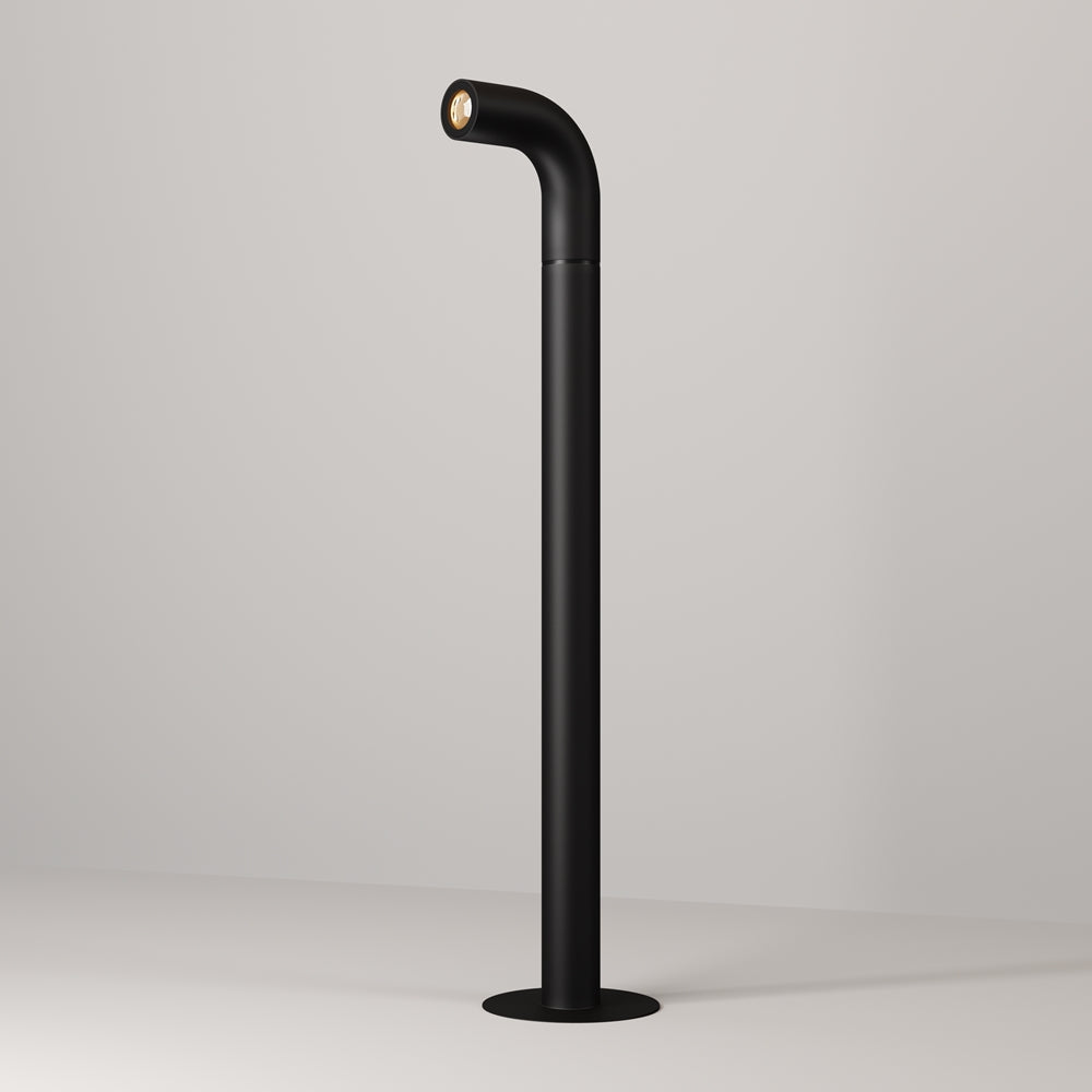 Version borne haute au sol, tube vertical coudé terminé par une led