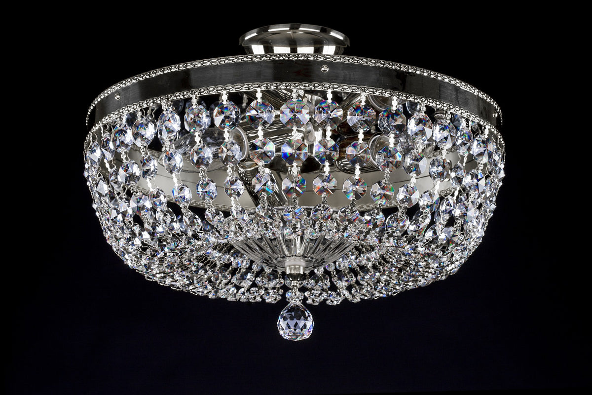 Même luminaire en finition chromée, vue de face détaillant les cristaux taillés