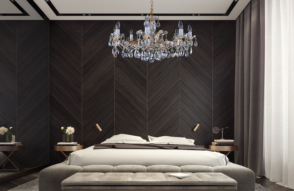 Mise en ambiance du lustre suspendu au-dessus d'un lit, chambre sombre