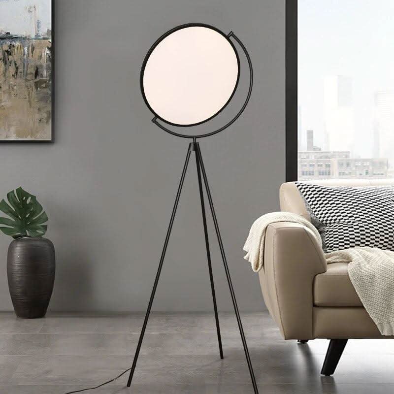 Originelle Stehlampe | Künstlerischer Glanz