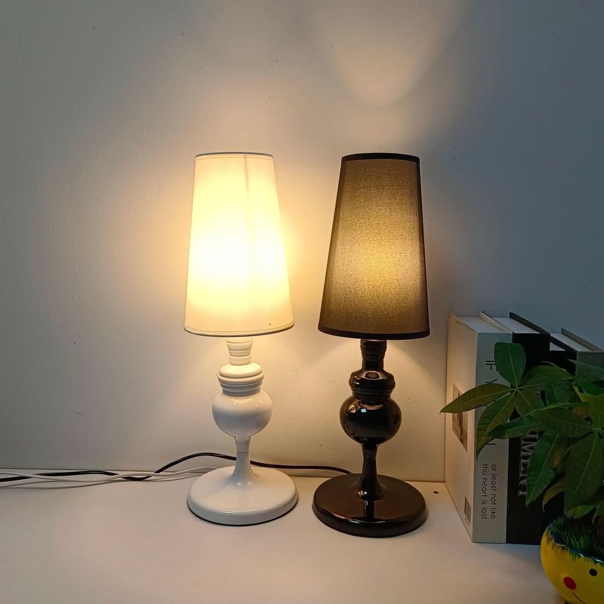 Lampe Espagnole Design | Éclat Doré - Designix Lampe de chevet Doré Petite