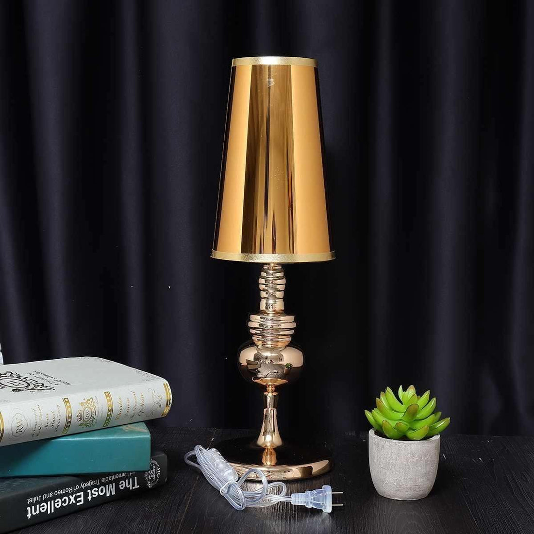 Lampe Espagnole Design | Éclat Doré