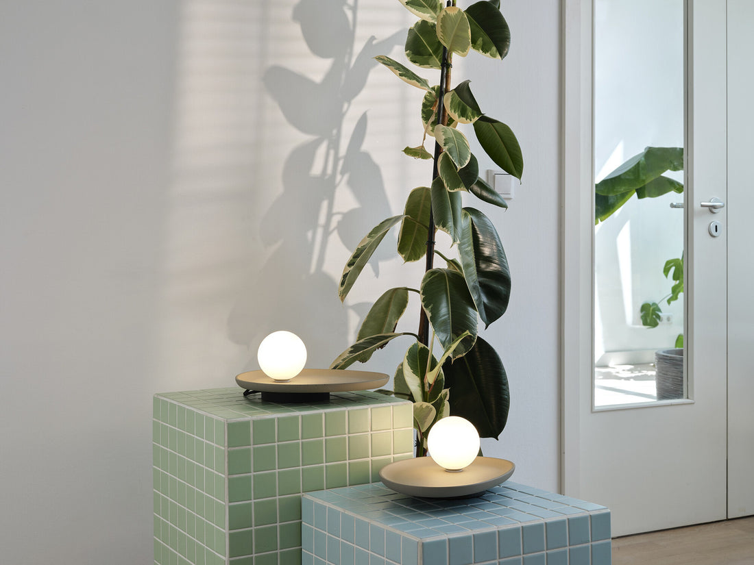 Lampe à poser Concrete Nest grise