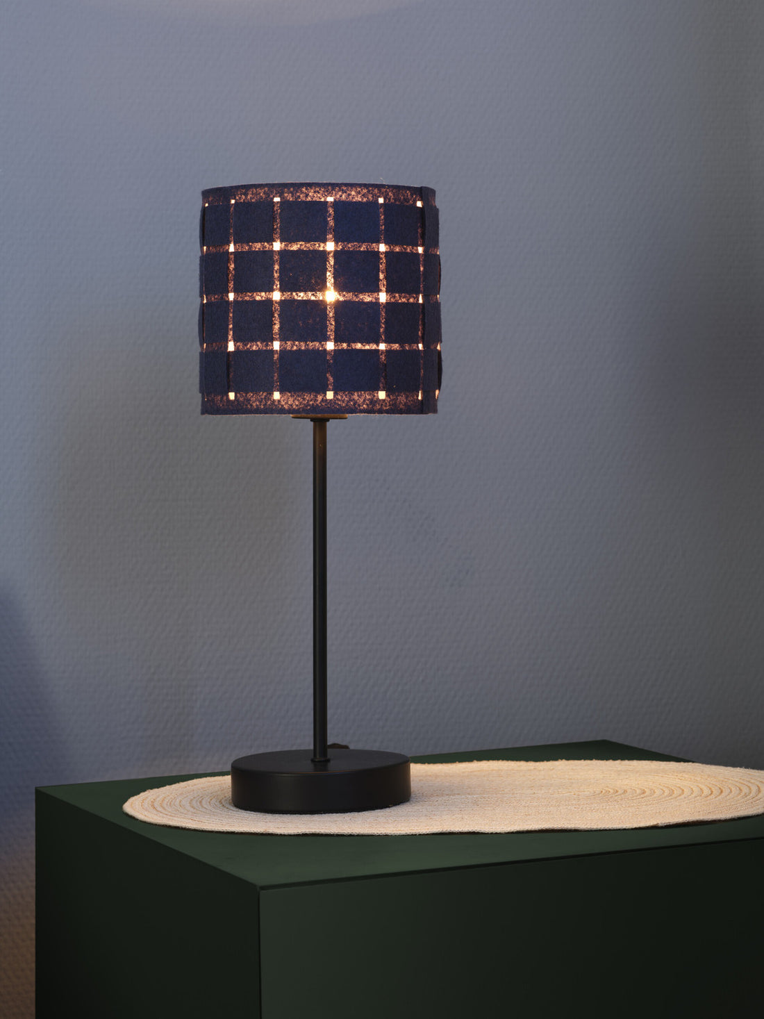 Lampe de chevet | Felt Weaving Stand