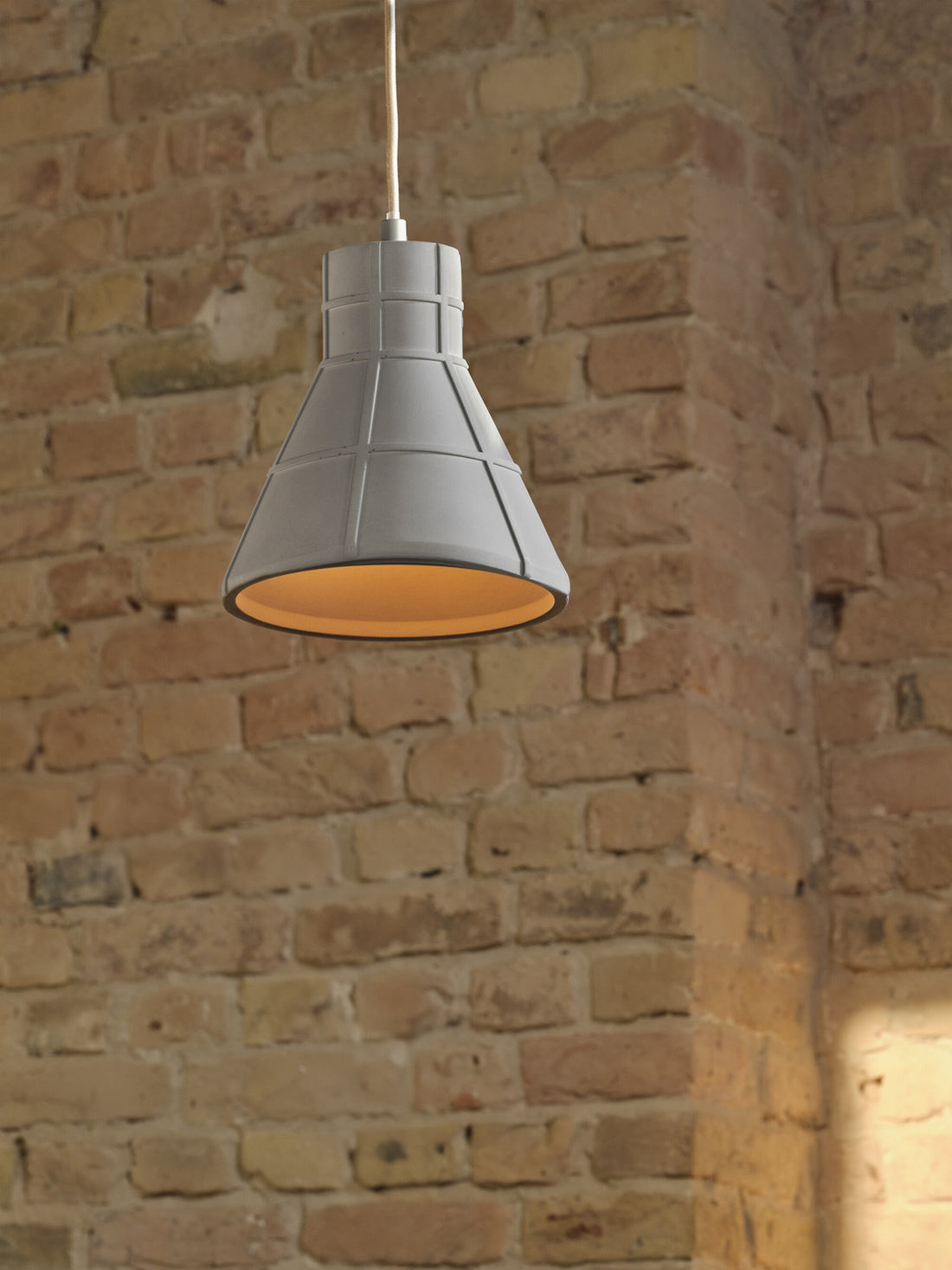 Suspension luminaire | Concrete Bim