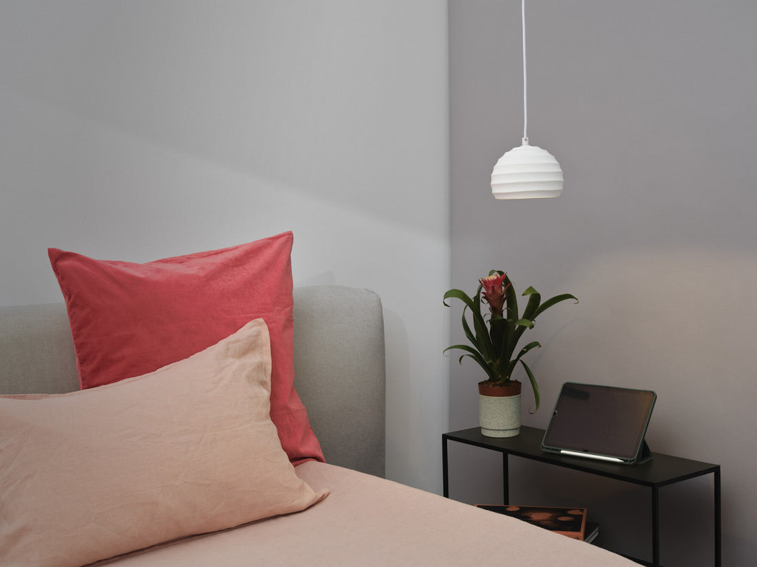 Suspension Plaster Cup blanche