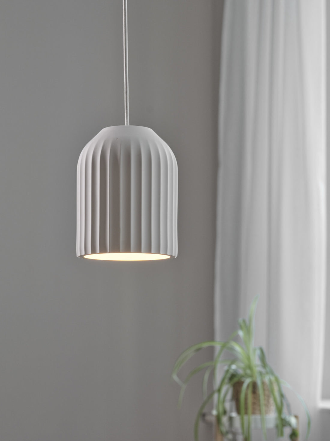 Suspension luminaire | Plaster Routes