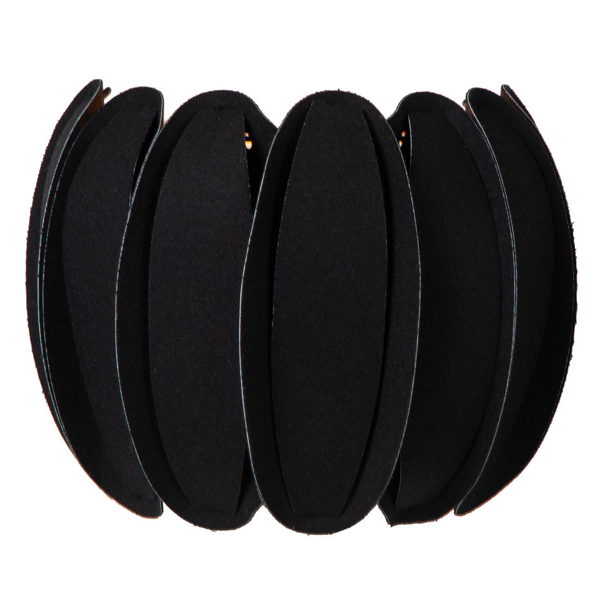 Produit de face sur fond blanc, applique murale noire aux lamelles verticales ovales.