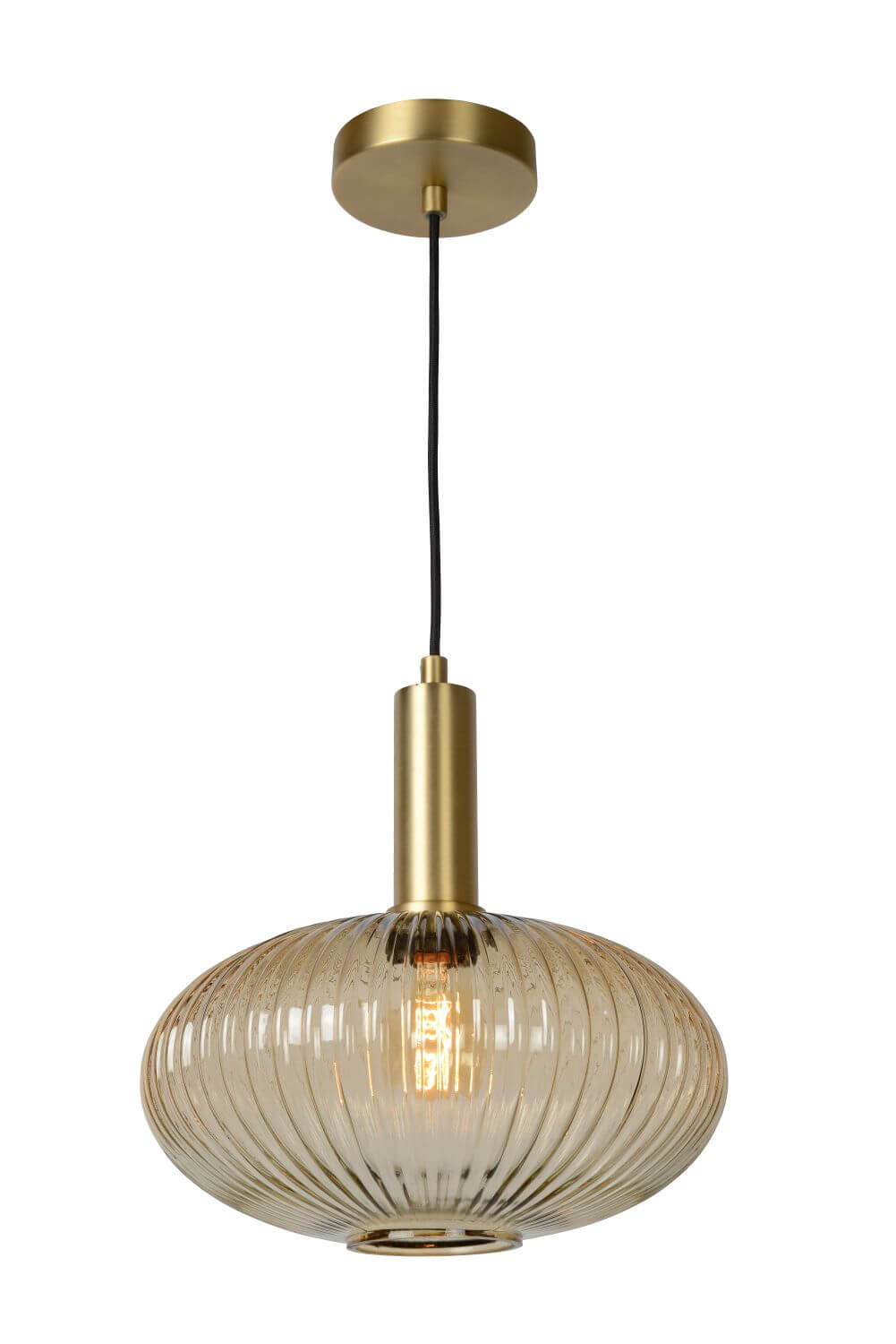 Suspension seule sur fond blanc, verre strié ambré et structure dorée mate.