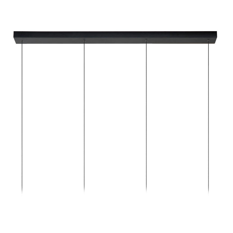 Détail du support plafond rectangulaire noir et de ses quatre câbles