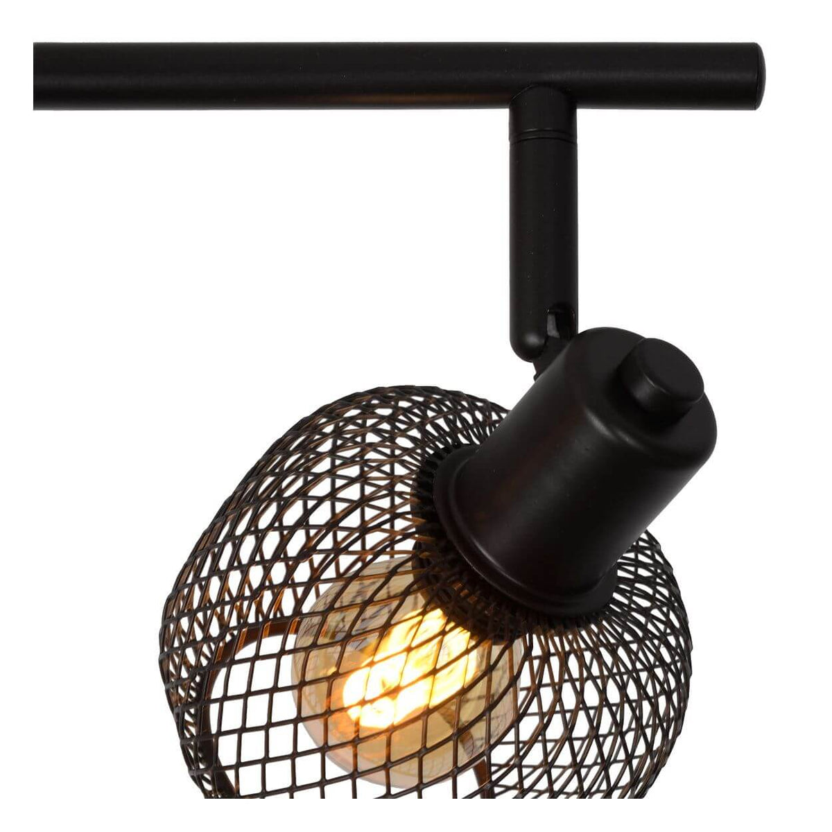Gros plan sur une tête orientable au cache en grille métallique noire.