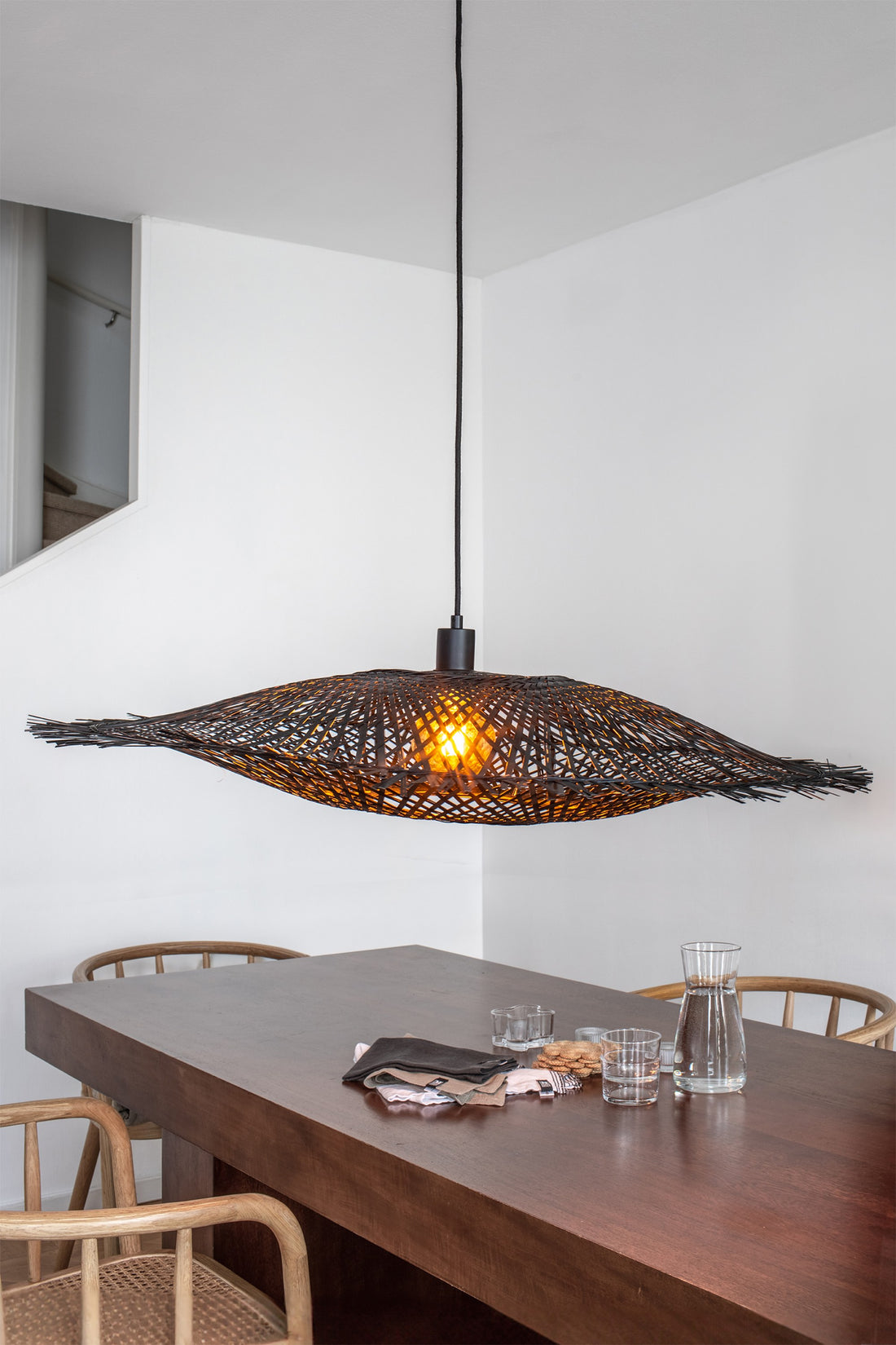 Suspension Kumo en bambou noir mat 92 cm