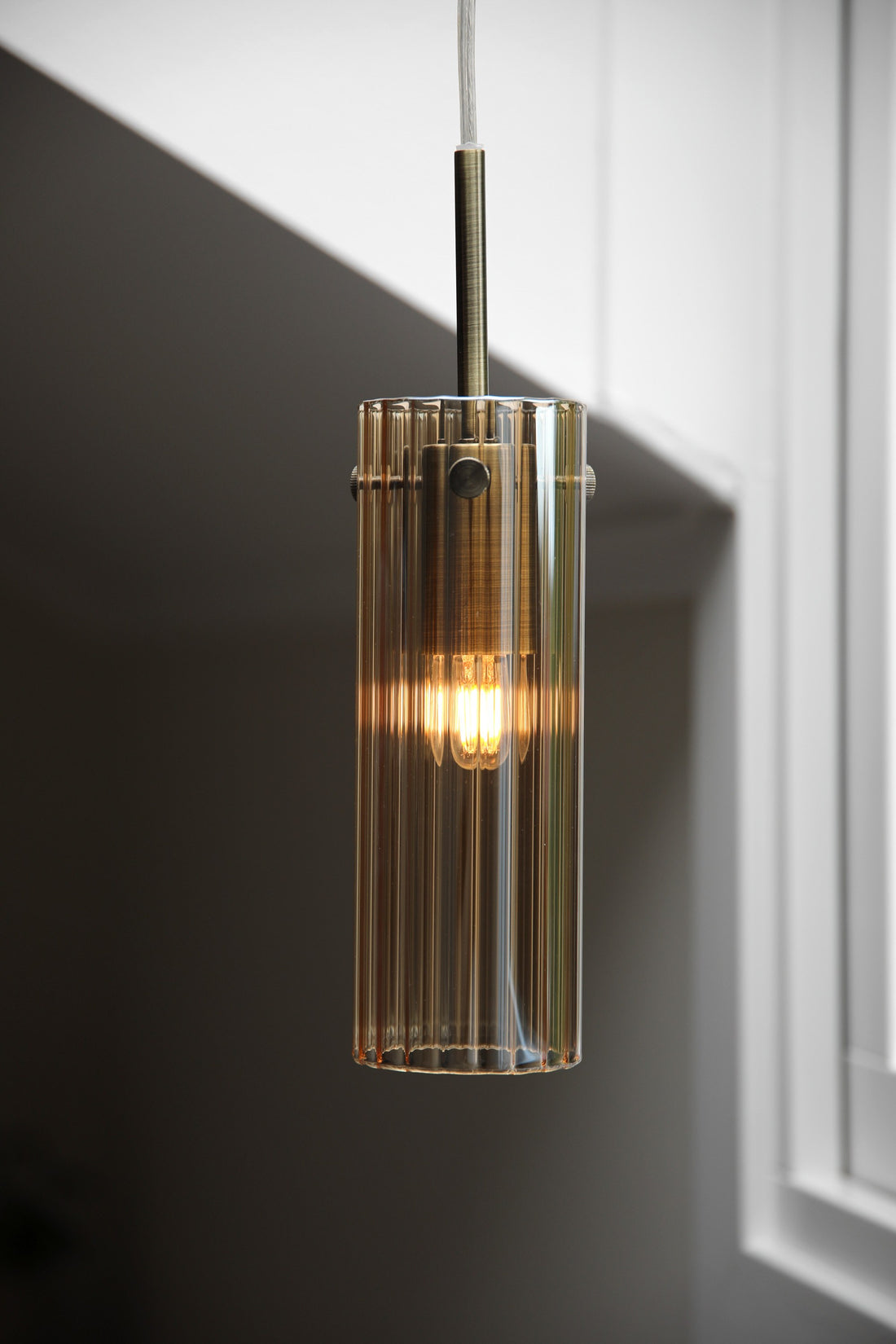 Suspension de fenêtre Tibia en verre