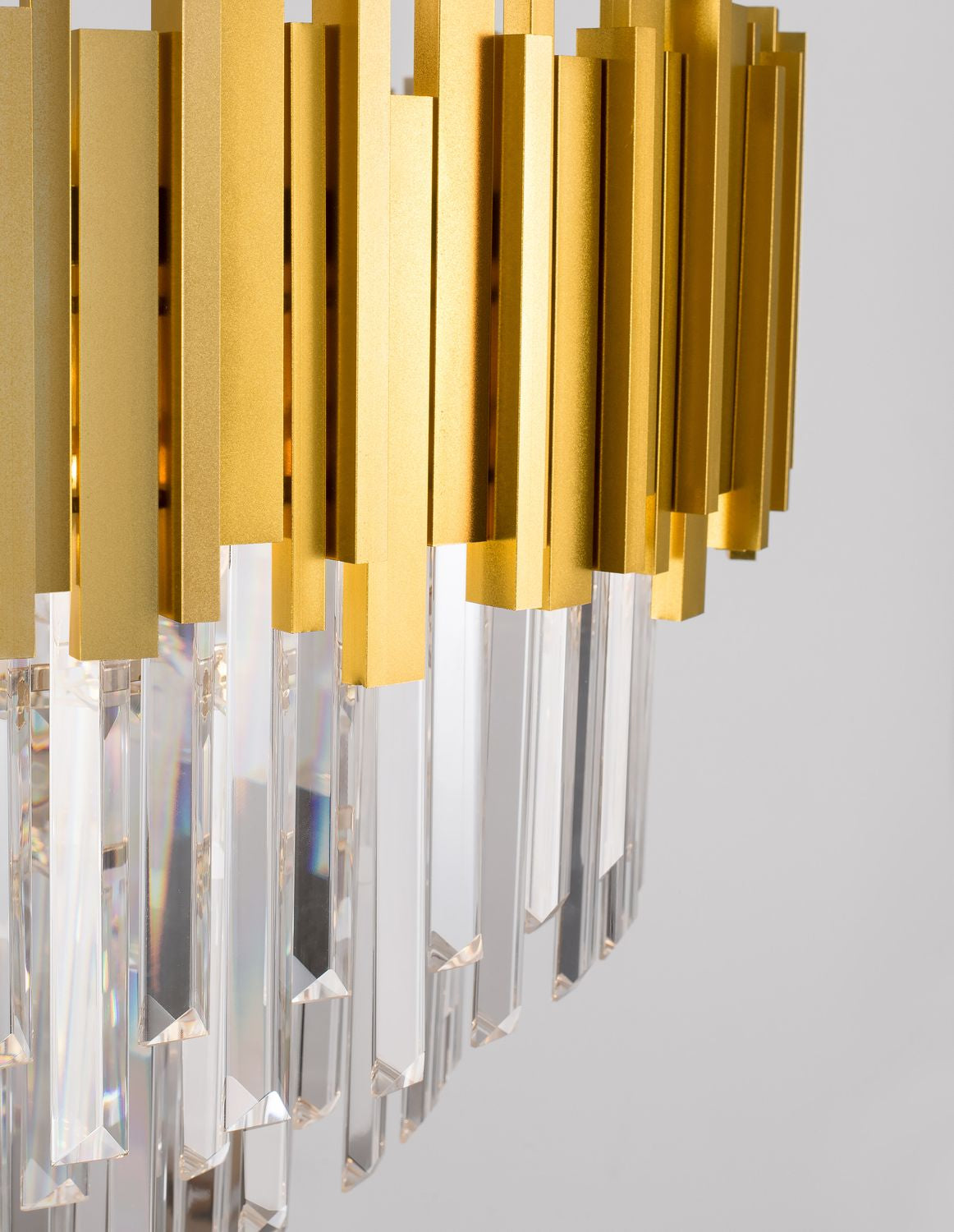 Suspension Grane 12 lumières dorée, cristal