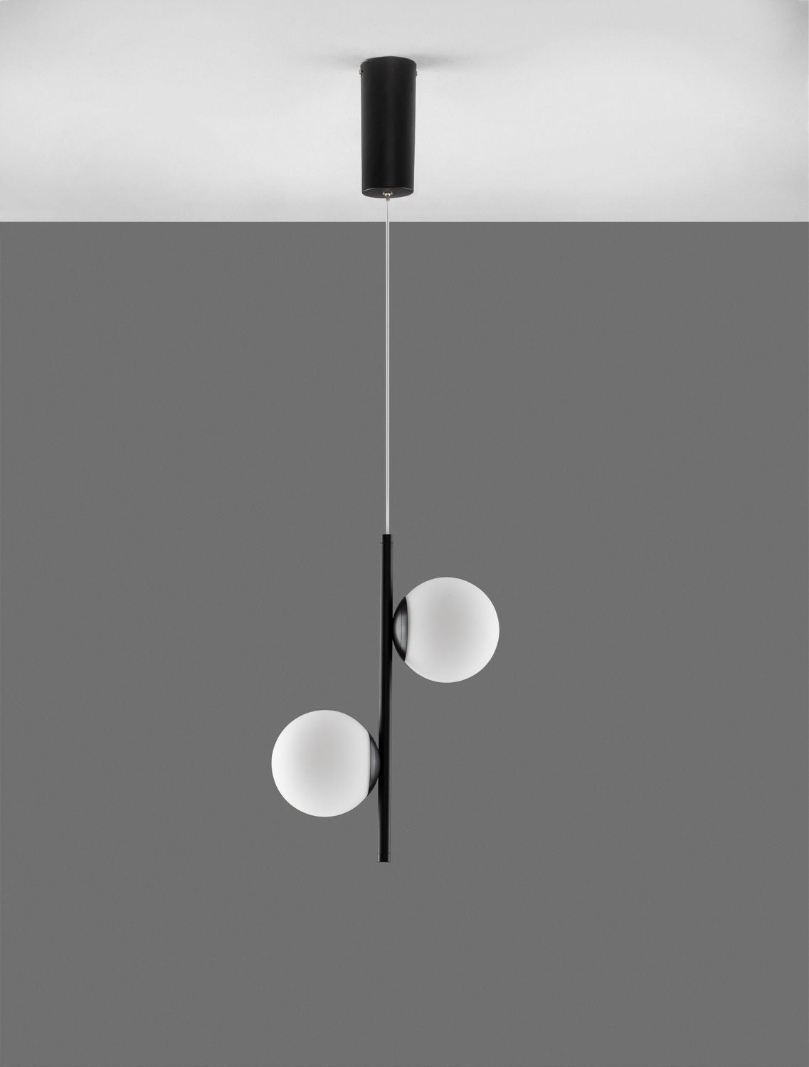 Produit entier centré sur fond gris, suspension éteinte vue de face