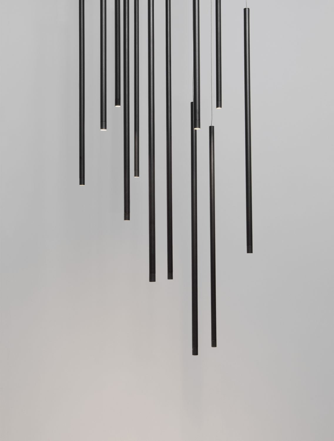 Suspension Elettra noire, Ø 540 cm